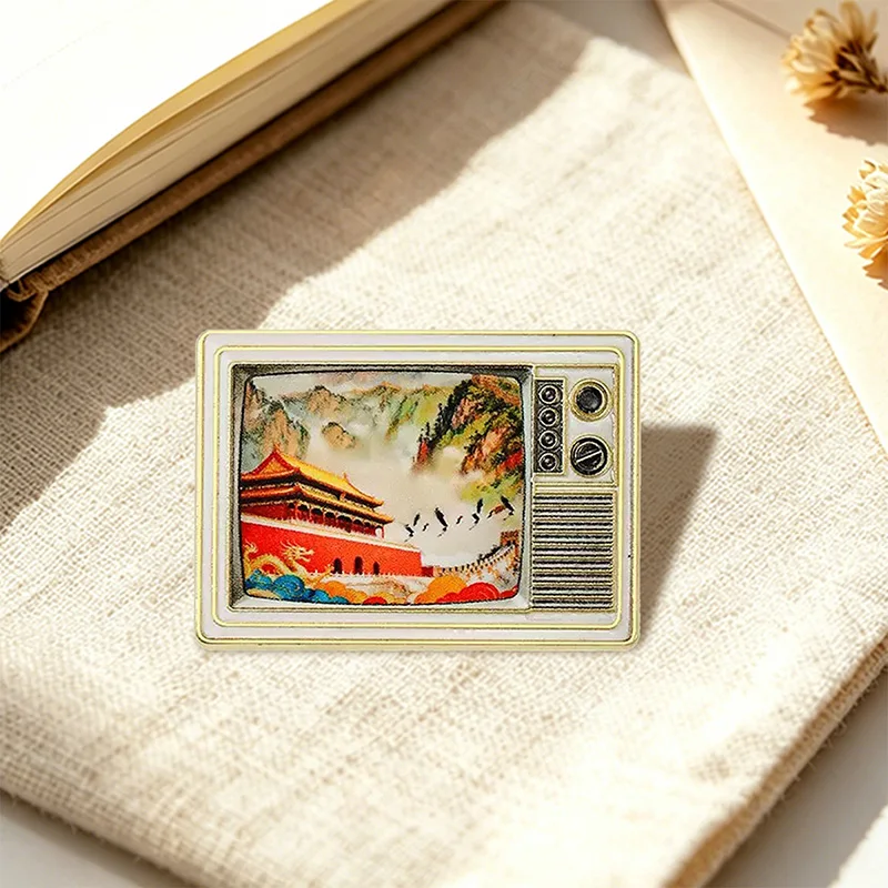 Retro Old TV Shape Pins 3-Style Metal The Great Wall Tiananmen Pin On Bags Clothes Lapel Badge Fashion Accessories Gifts