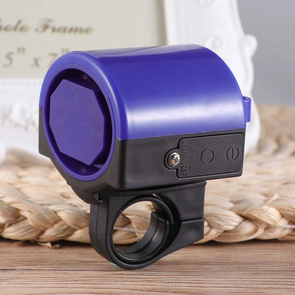 

Bike Horn Electric Waterproof Loud Sound Abs Material Easy Install Gift Cyclists Mountain Road Bike Accessories Red Trumpet