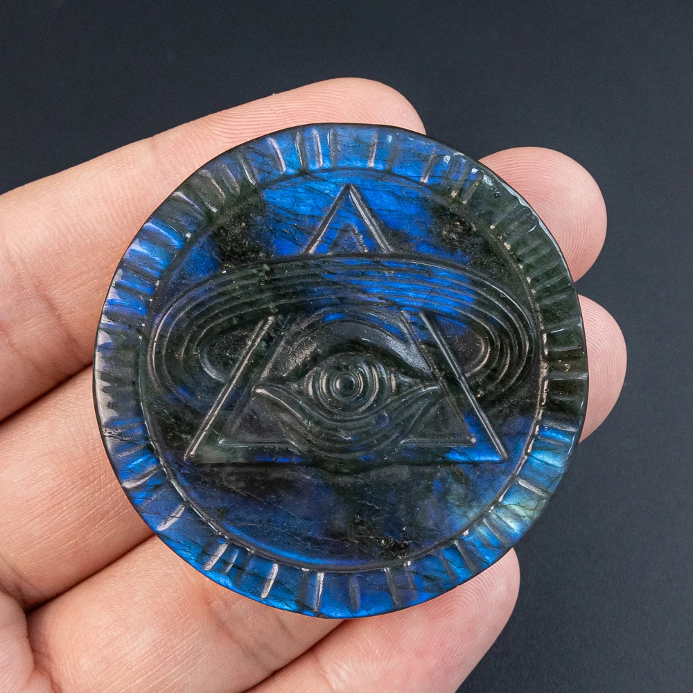 

1Pcs Stunning Labradorite Pendant Necklace Blue Flash 48X48X9MM Unique The Eye of Honus Shape Stone for Healing Crystal Jewelry