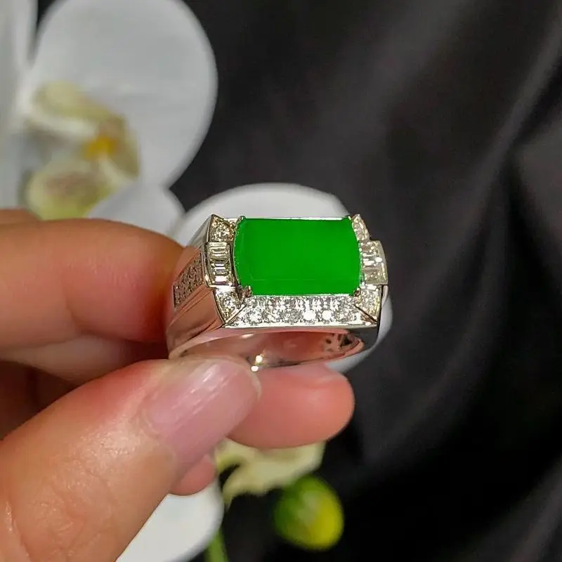 Classic Natural Chalcedony Vintage Green Saddle Shaped Rings for Women Chinese Style 925 Silver Inlaid Crystal Shining Jewelry