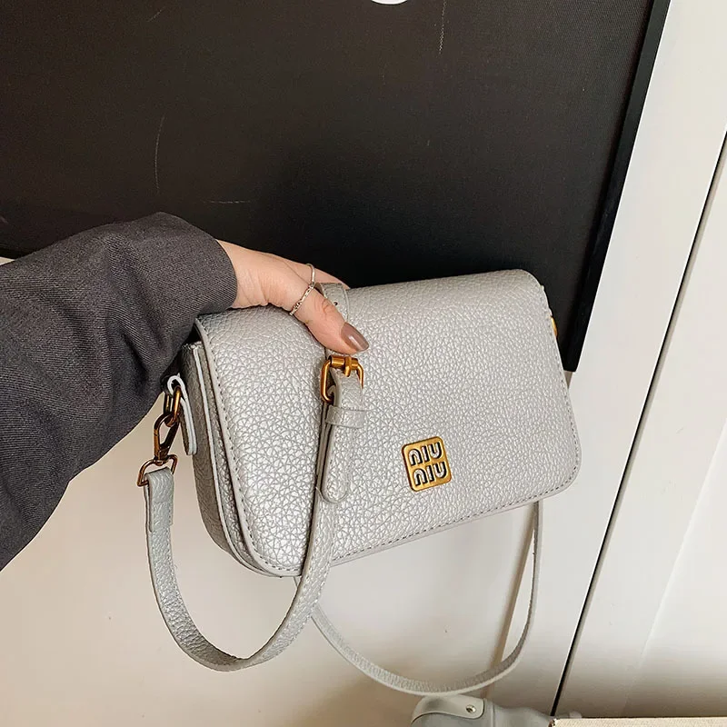 

2025 Summer Curated Tote | Structured Square Hobo | Chic Wide-Band Sling | Versatile Neutral Palette | Compact City Essential