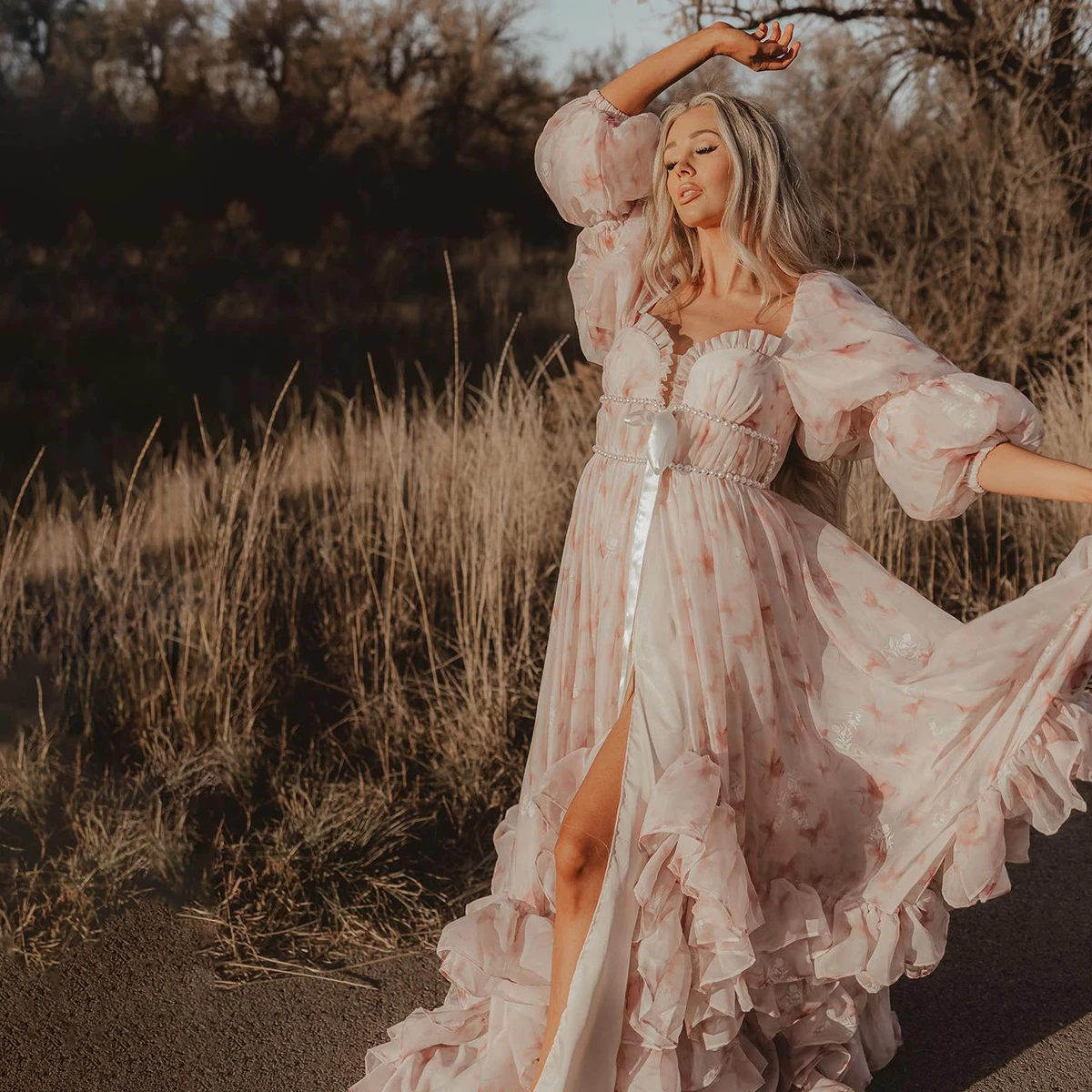 Vestido de noiva manga longa, princesa colorida, linha, querida estampa floral, divisão alta, sessão fotográfica de maternidade