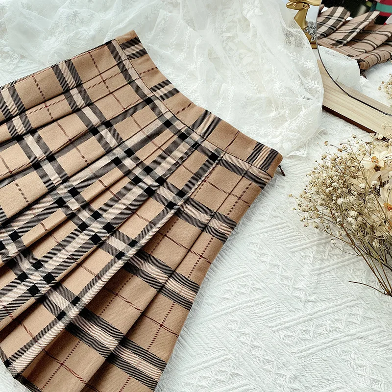 Korean Version of Pleated Skirt Contrast Color Plaid Striped Skirt Autumn High Waist A Line Plaid Mini Skirt Student Style Sweet