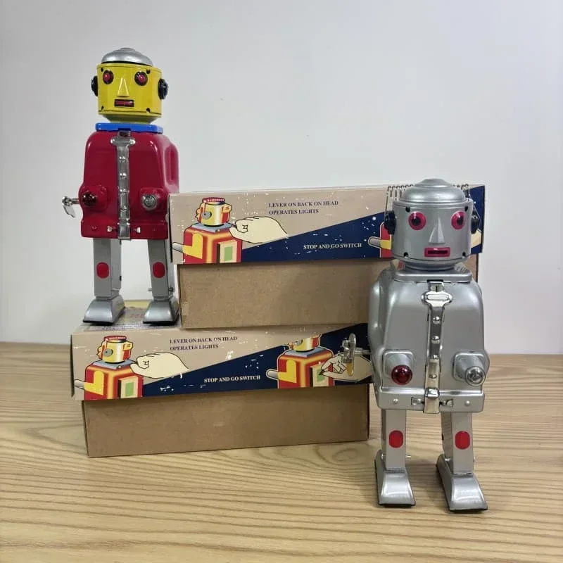 [Najlepsza] Kolekcja dla dorosłych Retro Wind up Metal Tin Mr robot srebrno-czerwony Mechaniczny mechaniczny model zegara figurka zabawka prezent