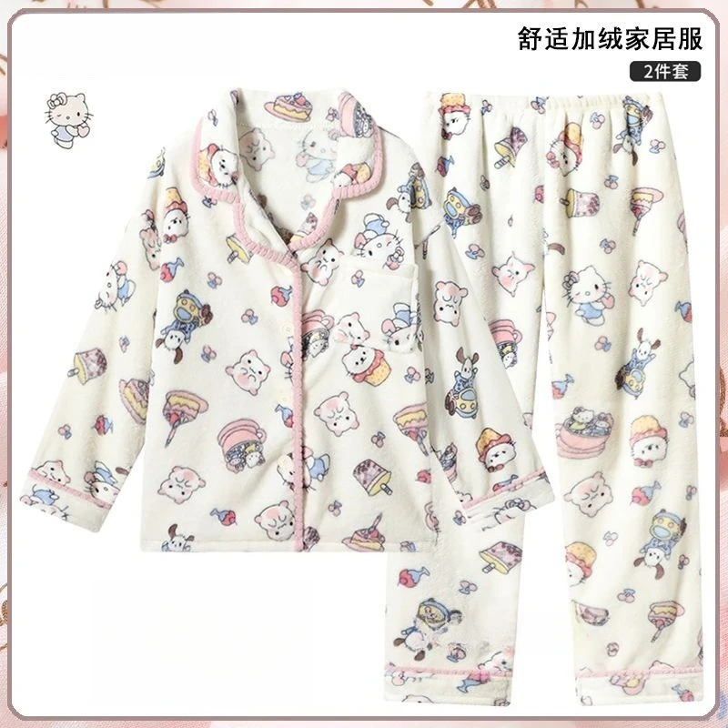 ชุดนอนฤดูหนาวที่เรียบง่ายและทันสมัยสำหรับเด็กผู้หญิง น่ารัก ลายเฮลโลคิตตี้ ผ้ากำมะหยี่คอรัล ผ้าฟลานเนลหนา ใส่สบายและอบอุ่น เหมาะสำหรับใส่ที่บ้าน