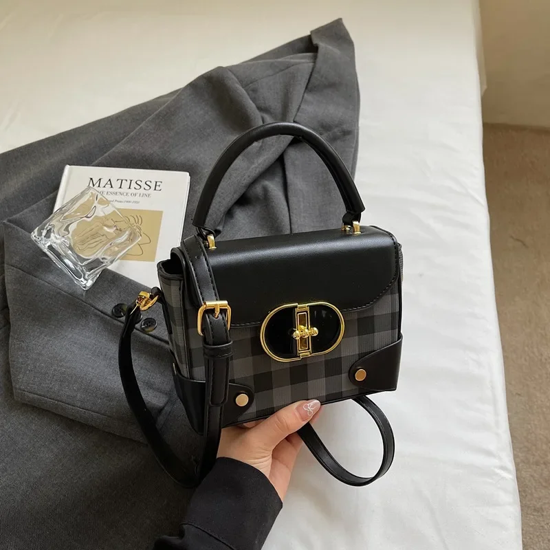 

Early Fall Color Block Box Bag Women Geometric Structured Purse Two-Tone Design Farmer Market Transition Essential