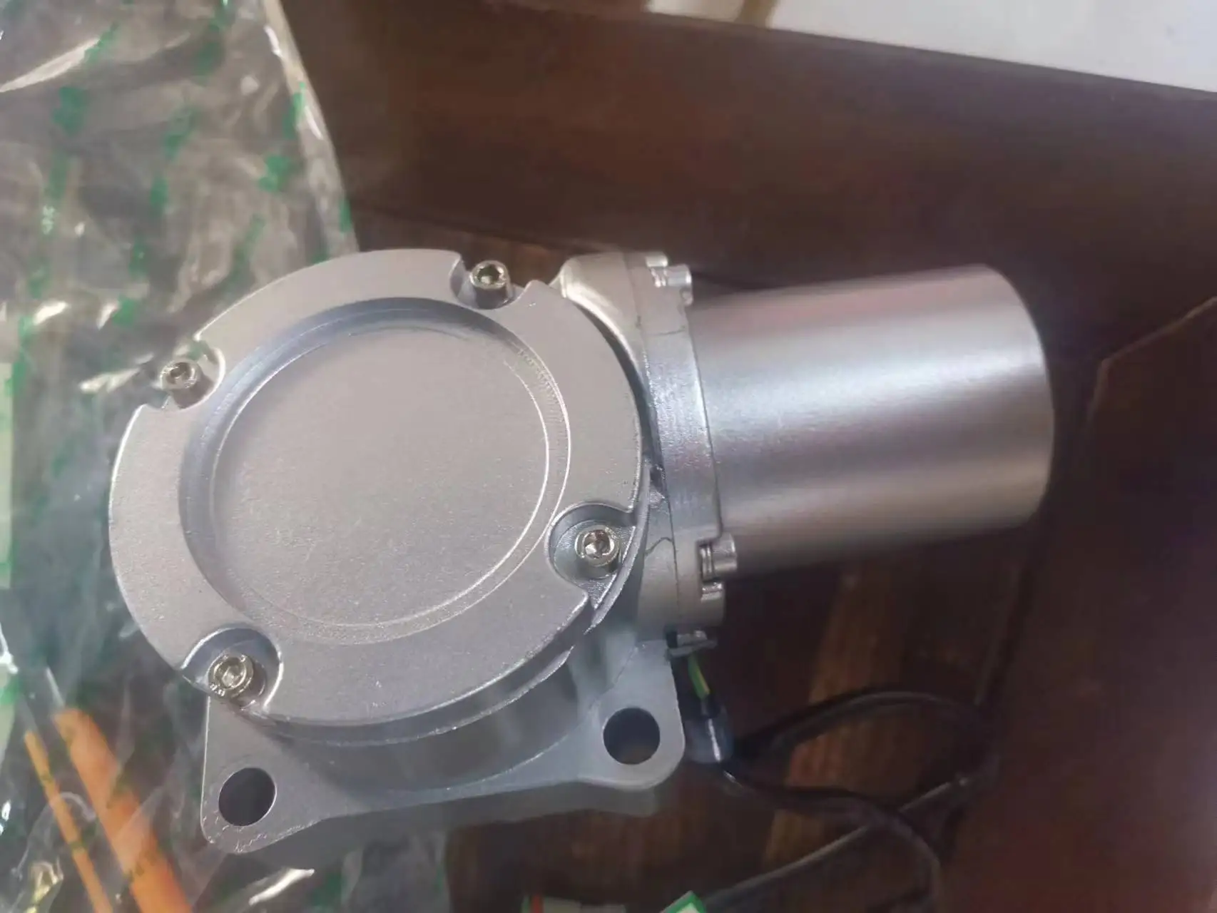 KP56RM2G-020A 60106830 KP56RM2G-020A مسرع محافظ محرك الخانق لحفارة ساني SY55 SY60 SY65 SY75C SY135-8 SY155