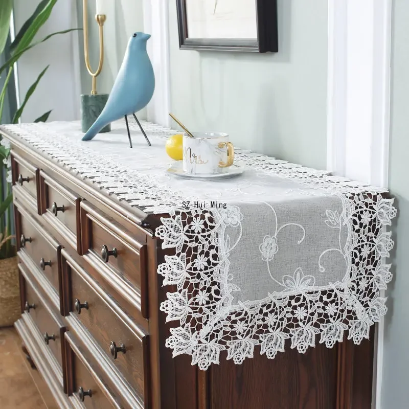 Table Runner White Lace Glass Yarn Rectangle Table Cloth Hollow Out Europe Embroidered Dining TableCloth Romantic Dust Cover