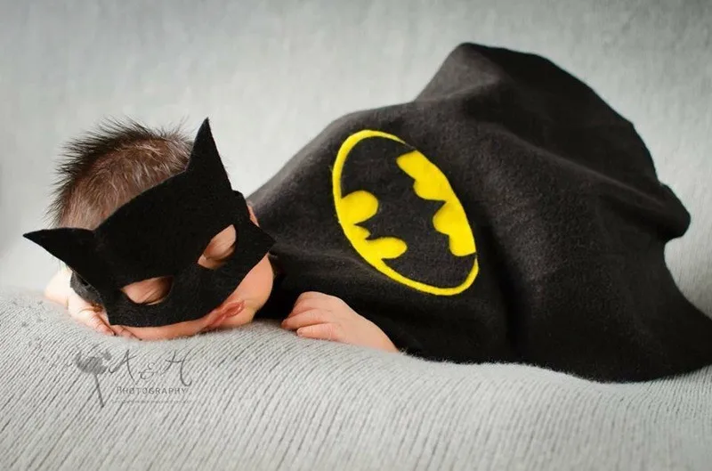 Newborn Baby Batman Cape and Wrap Set Superhero Inspired Photography Outfit for Halloween Baby Photoshoot Cute Baby Props