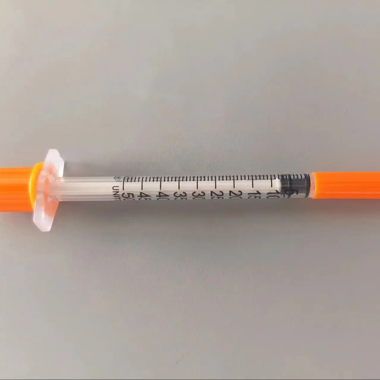 

100 шт. одноразовые пластиковые ветеринарные шприцы с иглами 1 мл/0,3 мл/0,5 мл 29 г шприц для домашних животных, собак, кошек, инструмент для ухода за животными