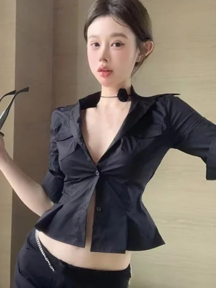 Elegancka, dopasowana czarna koszula damska Y2k, seksowna bluzka z dekoltem w serek, zapinana na guziki, nowość 2025, bluzki damskie z rękawem trzy czwarte.