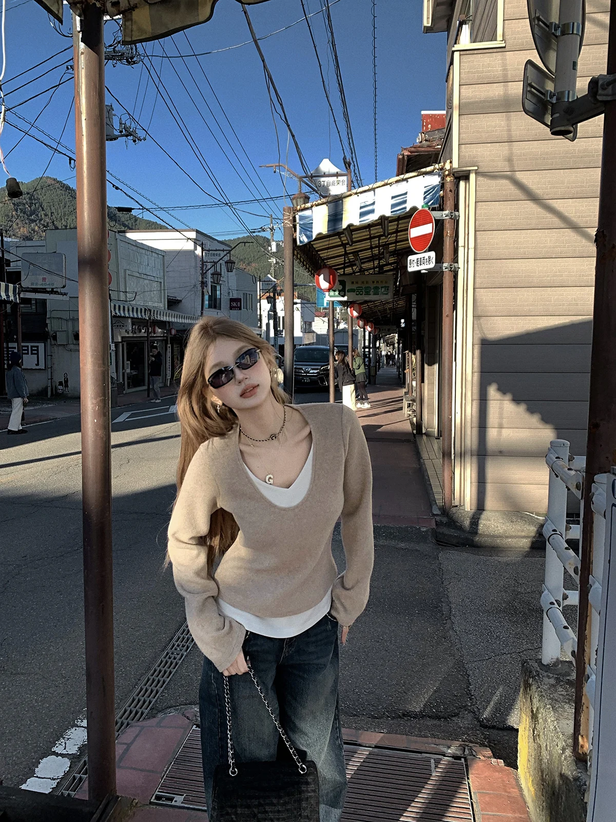 

Tongiiuu Slimming V-Ne Base irt Women's Inner Wear Retro Sle Long Sve Polyester Nylon Blend Comfortable Fit Knit Top