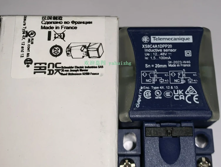 

XS8C4A1DPP20 XS8C4A1MPP20 XS8G12PA140 Inductive Proximity Switches