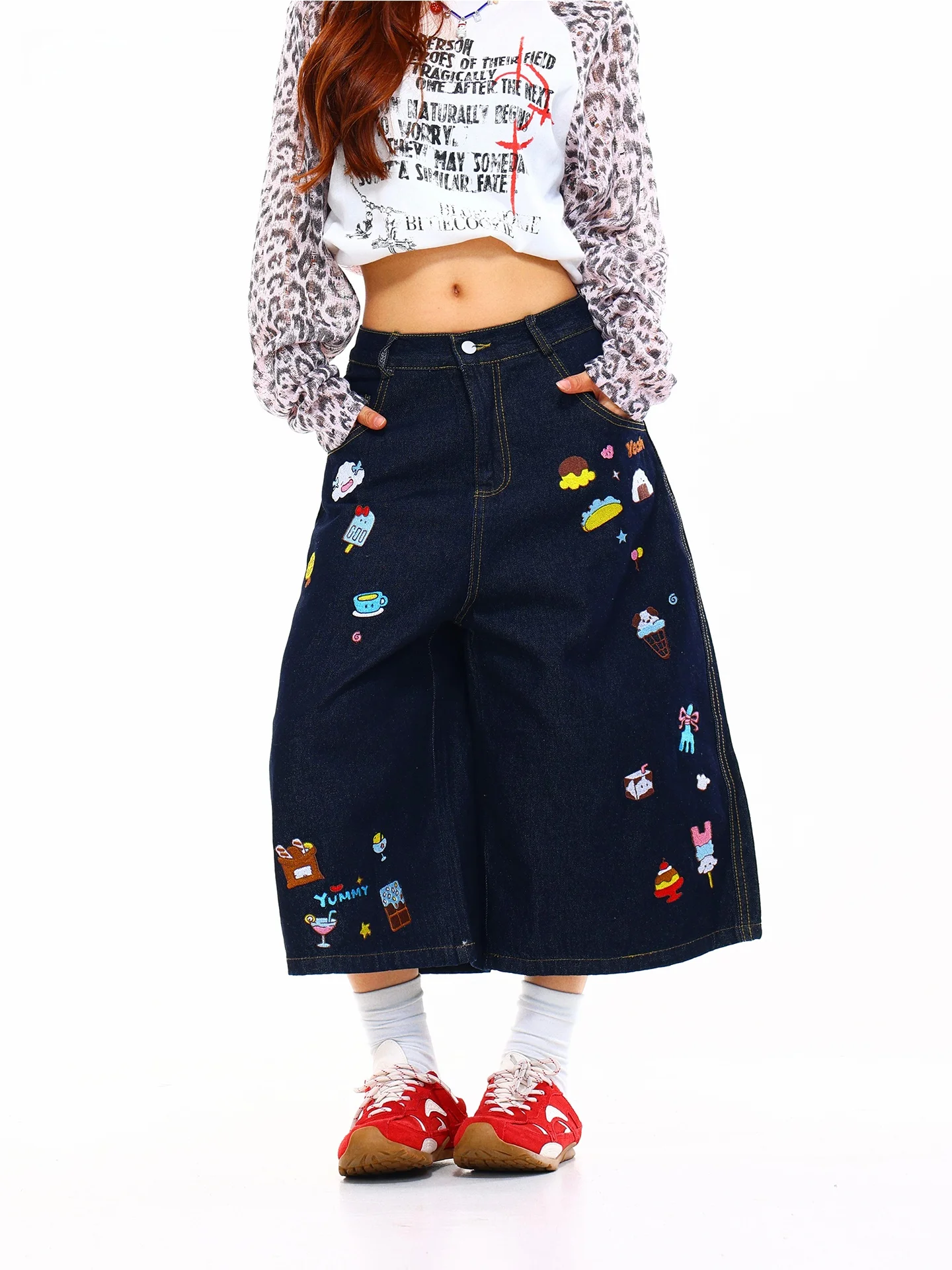 

Light Blue American Cartoon Embroidery Jeans High Waist Loose Shorts Women Summer Vintage Style Seven-Foot Pants Trendy