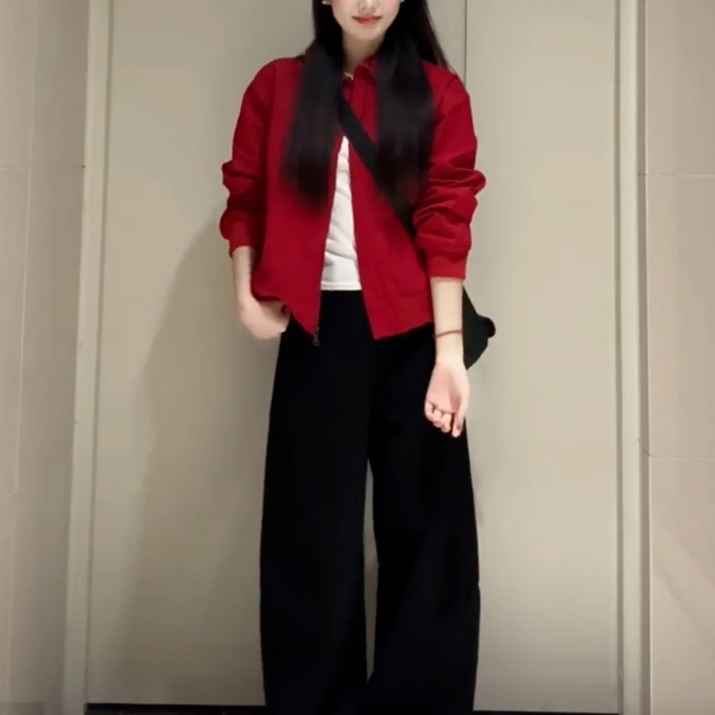 

Early Autumn Retro Red Collar Thin Jacket Women Autumn 2025 New Baseball Short Coat Top