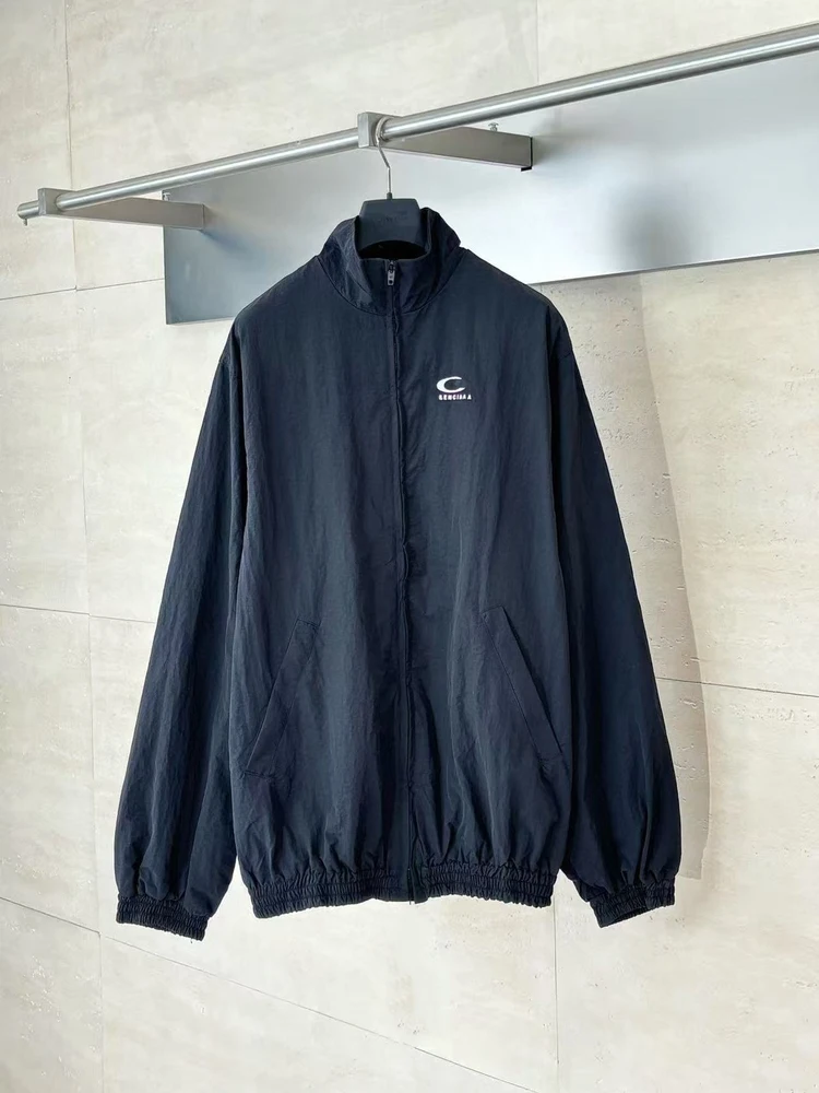 

Универсальная мужская и женская куртка из полиэфирного шелкового волокна высокого качества с длинными рукавами, застежкой-молнией и высоким воротником