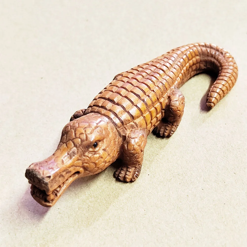 

Y8812 - 2" Hand Carved Boxwood Netsuke Figurine - Crocodile