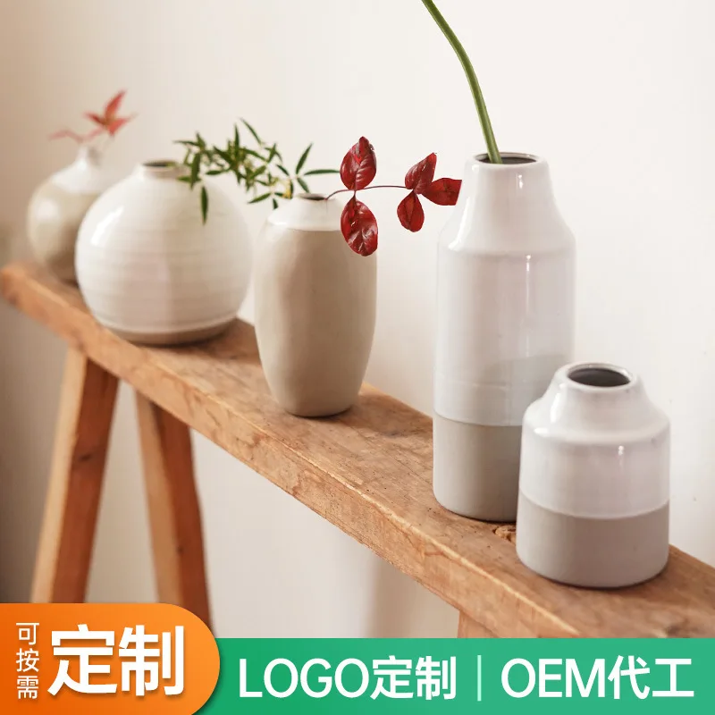 

cerami forets inserted into the desktop are simple, Japanese and Korean designs, home decorations, coarse pottery creative vases