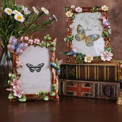 Enamel Vintage Photo Frame Made of Metal and High Definition for Table Top Display, Home Decor, Retro Photo Frame