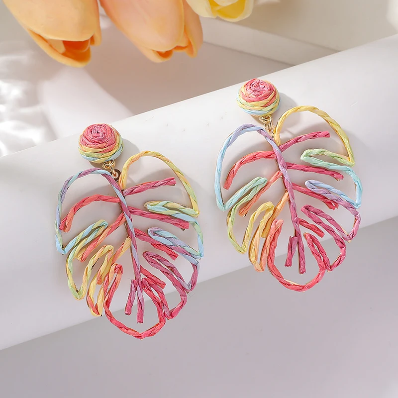 Summer Sweet Dopamine Colored Leaf Earrings Hand-woven Hollow Versatile Earrings Hand-woven Raffia Earrings