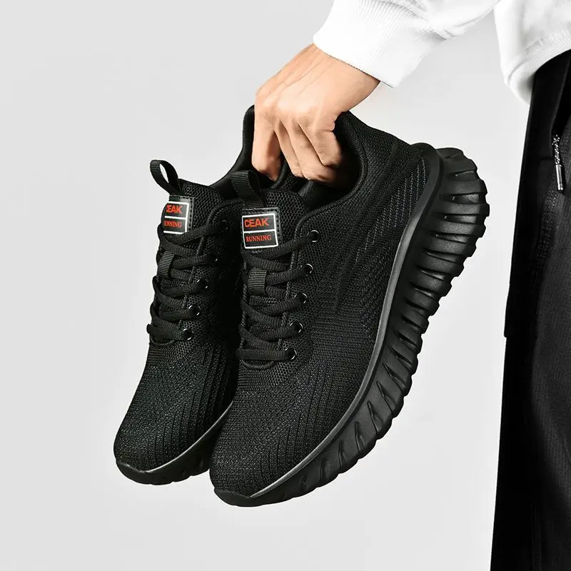 

New outdoor versatile, lightweight, soft and comfortable, high-quality daily outdoor casual sports shoes, running shoes