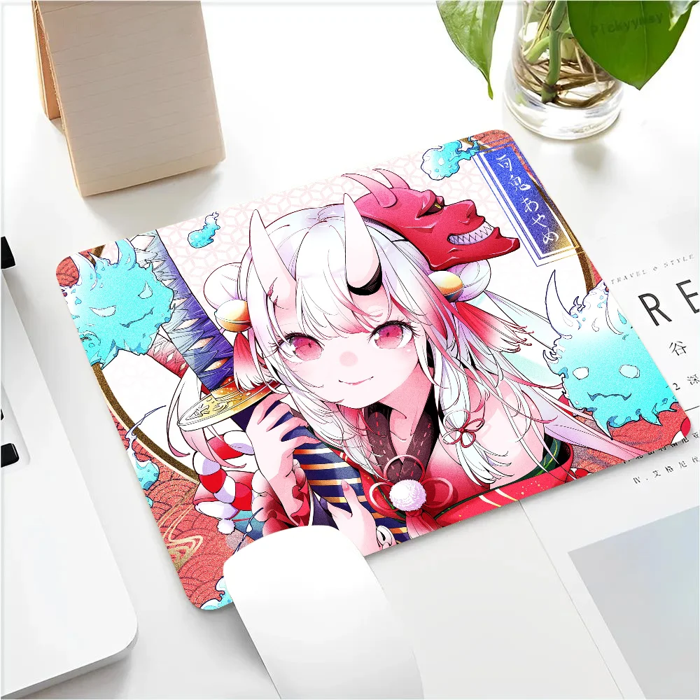 Nakiri Ayame Hololive Girl Anime Mousepad Small LockEdge Mouse Pad For Gamers Computer Desk Pad Anti-slip Rubber