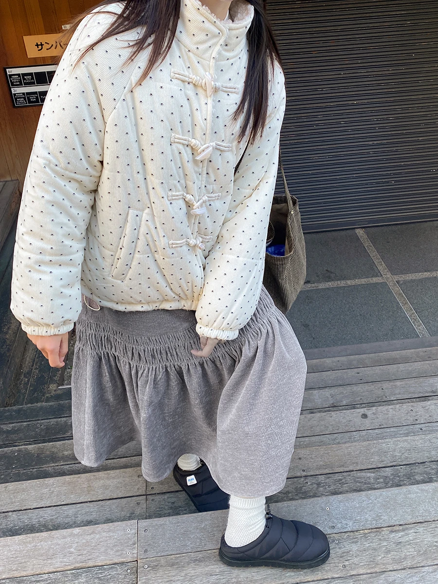 

Double-Sided Wear Velvet Cotton Jaet with Button Closure And Collar Snow Dog Design Sweet Sle Thiened Winter Coat for W...