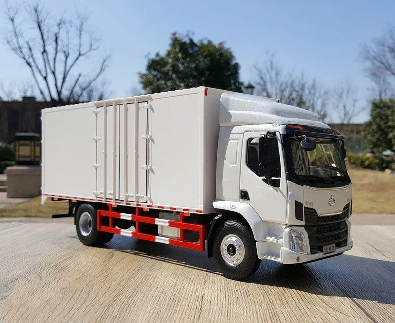 Collectible Diecast Model Gift 1:24 Scale CHENGLONG M3 Delivery Van Truck Vehicles Alloy Model,Decoration