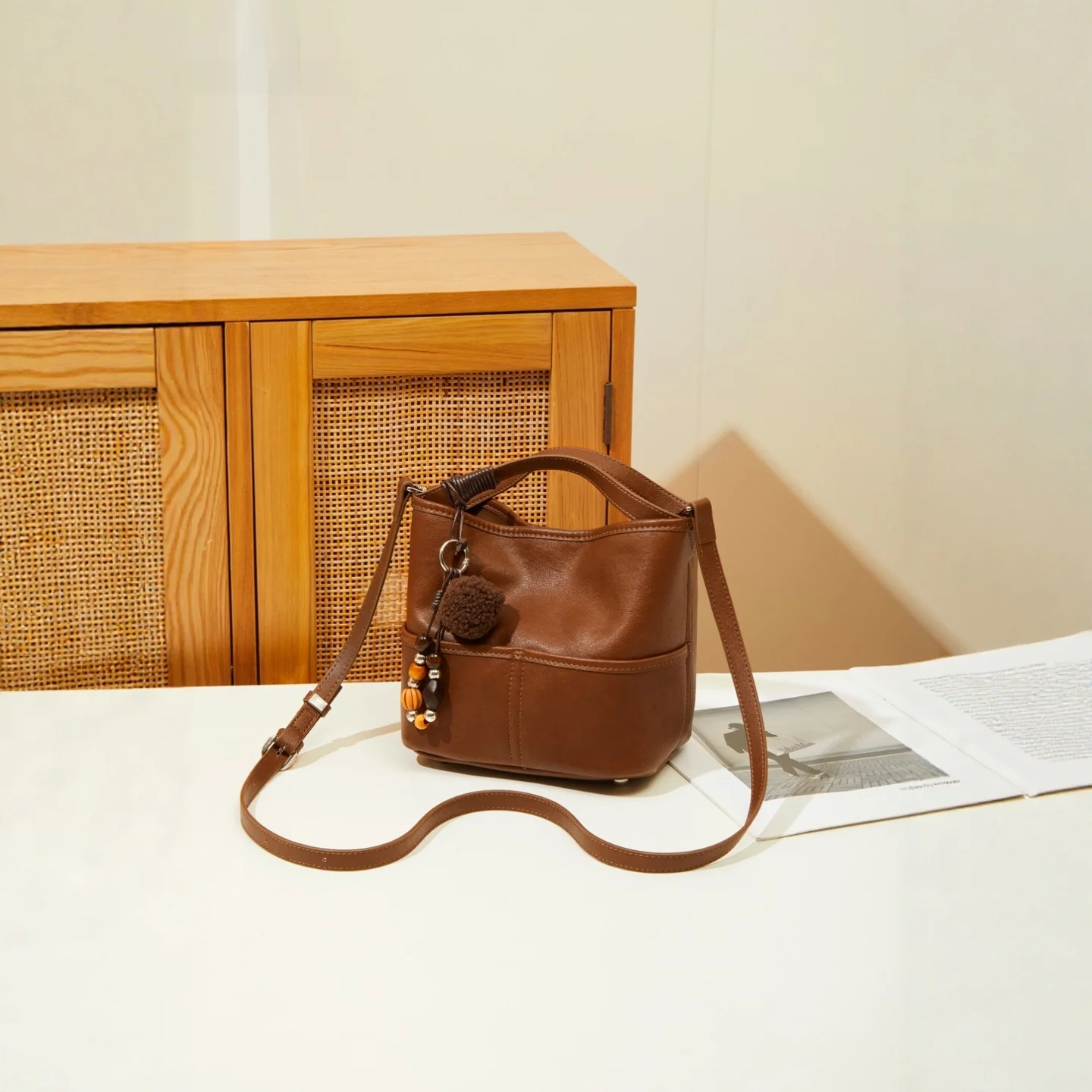 bolso-buet-versatil-bolso-de-mujer-2025-nuevo-bolso-cruzado-de-cuero-tejido-sle-faionable-para-mujeres-mas-jovenes-y-de-mediana-edad