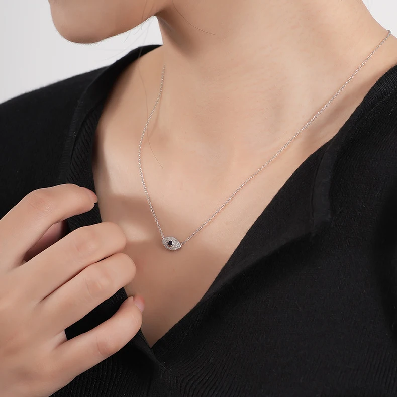 S925 เงินสเตอร์ลิงชุบทองคลาสสิกสีฟ้าเพทายปีศาจตาสร้อยคอจี้สําหรับผู้หญิง