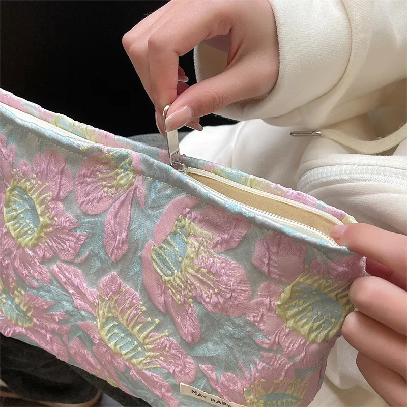 Simple Sweet Pink Flower Embroidered Clutch Cosmetic Bag Makeup Bag Square Canvas Zipper Bag Travel Portable Makeup Organizer