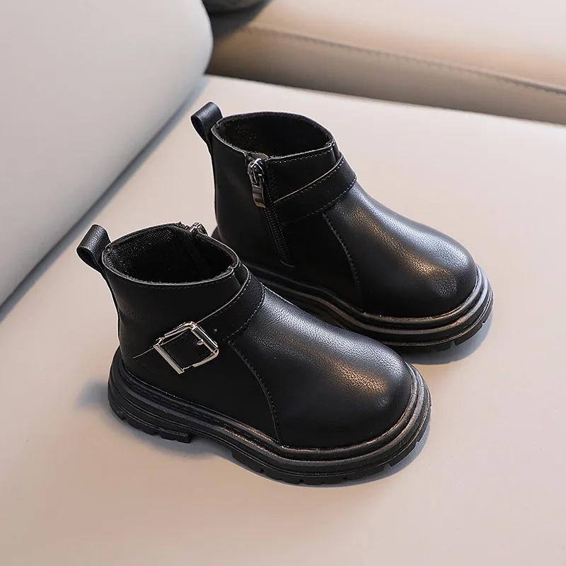 Moda ragazzi ragazze stivali Martin stile britannico autunno inverno scarpe per bambini cerniera Casual stivali corti antiscivolo scarpe in pelle PU