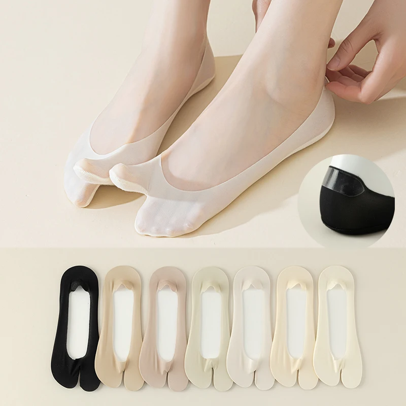 Ultra Thin Split Toe Socks Summer Outdoor No Show Tabi Two Toe Socks Invisible Liner Boat Ankle Toe Socks For Women Ladies