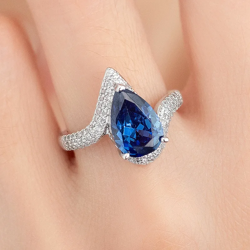 

Pear Cut Royal Blue Stone Promise Engagement Rings For Women Silver Color Metal Water Drop Zircon Bridal Wedding Bands Jewelry