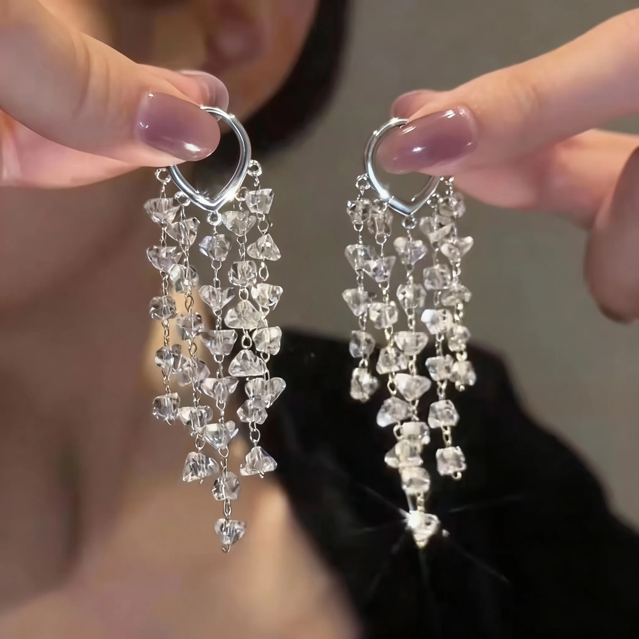 Luz de luxo irregular cristal borla brincos para mulheres temperamento longo balançar brinco festa diária casamento jóias presente