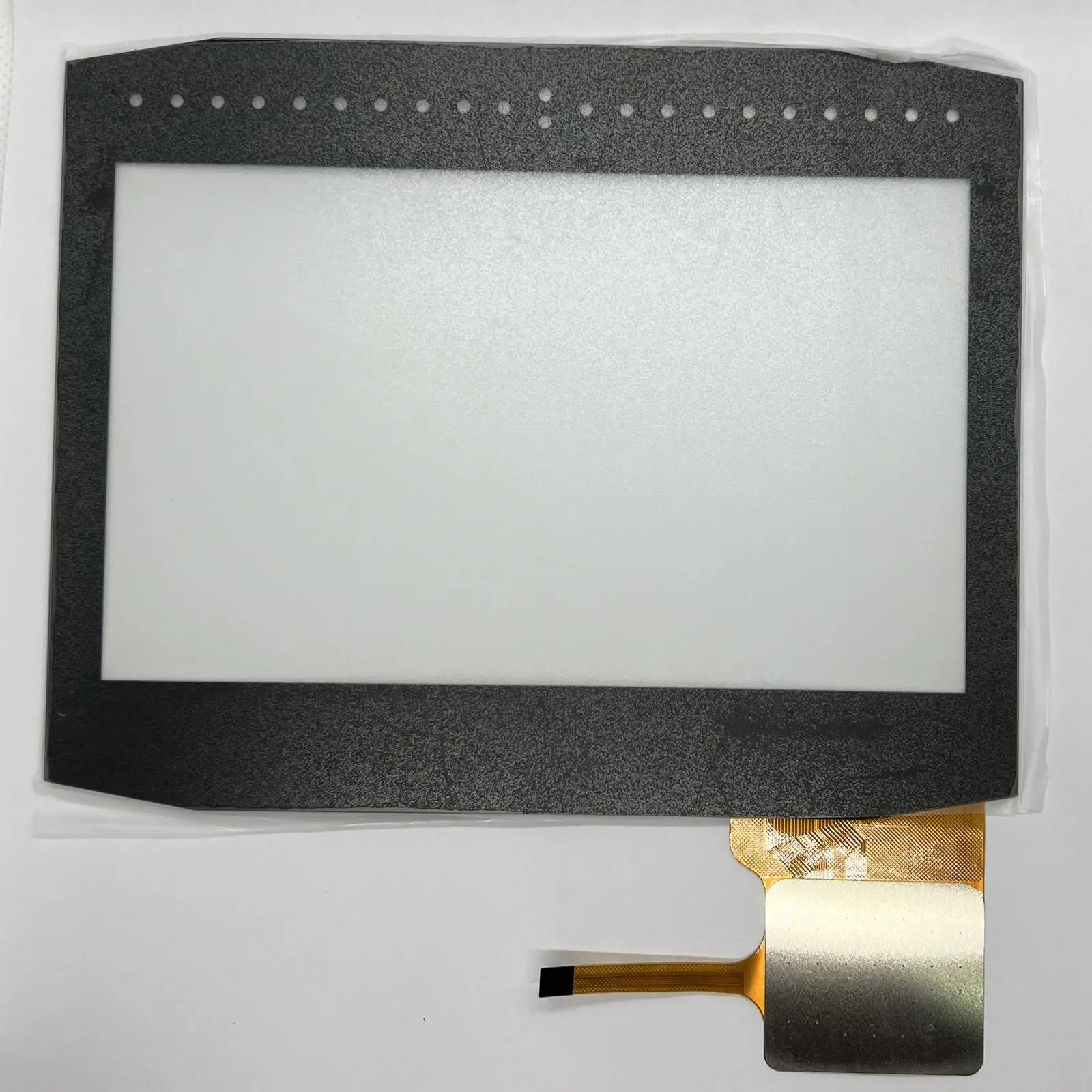 

Сенсорная панель с простым монтажом для GPS-устройств Agres Isoview Isopoint 2021