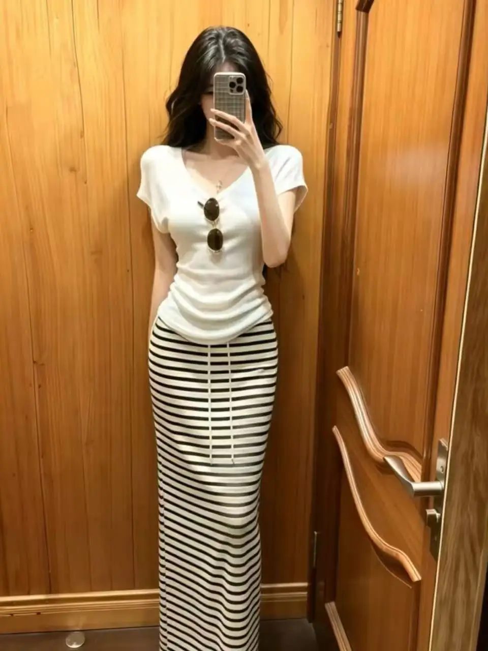 

Summer Women's V-neck Soft Cozy Knitwear Short Sleeve Striped Halter Neck Midi Skirt Two-piece Set Fashionable Versatile Ense...