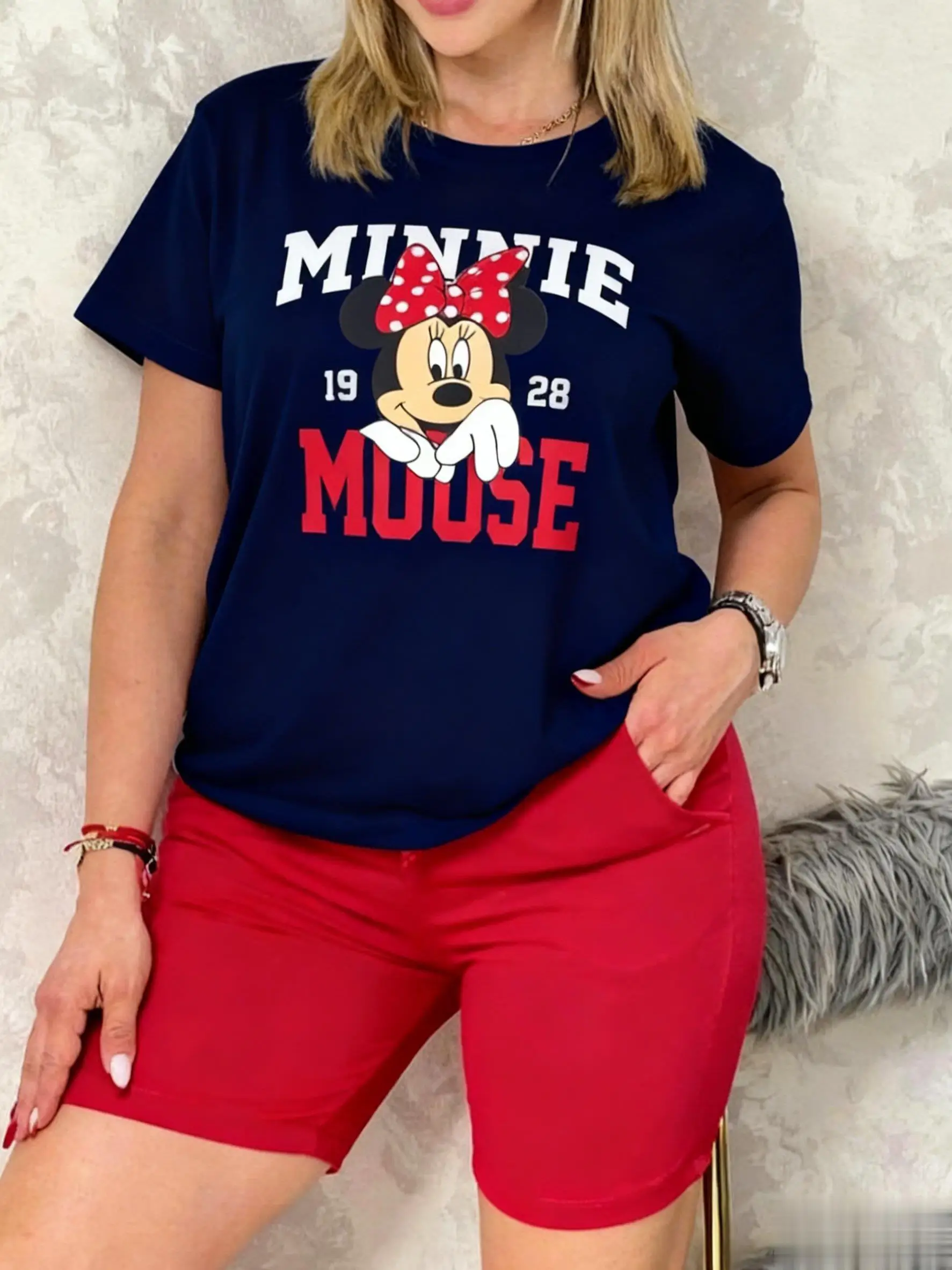 

Oversized Minnie Mouse Graphic T Shirt Men Women Summer Loose Casual Top Streetwear Cotton Short Sleeve Tee Disney Cartoon Print