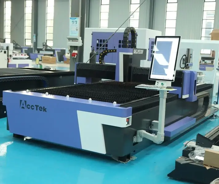 CNC Optic Lazer Cutter for Steel Aluminum Sheet Metal Fiber Laser Cutting Machine 3015