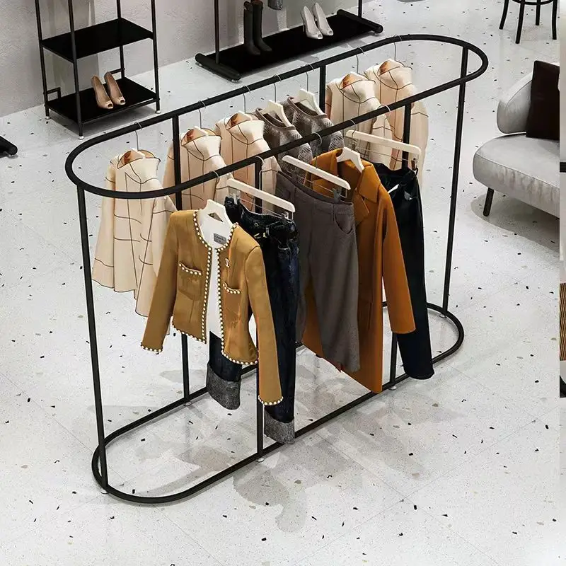 

Многоцветная круглая витрина для одежды, высококачественная углеродистая сталь для женского магазина, выставочный зал, студия, мебель для гостиной