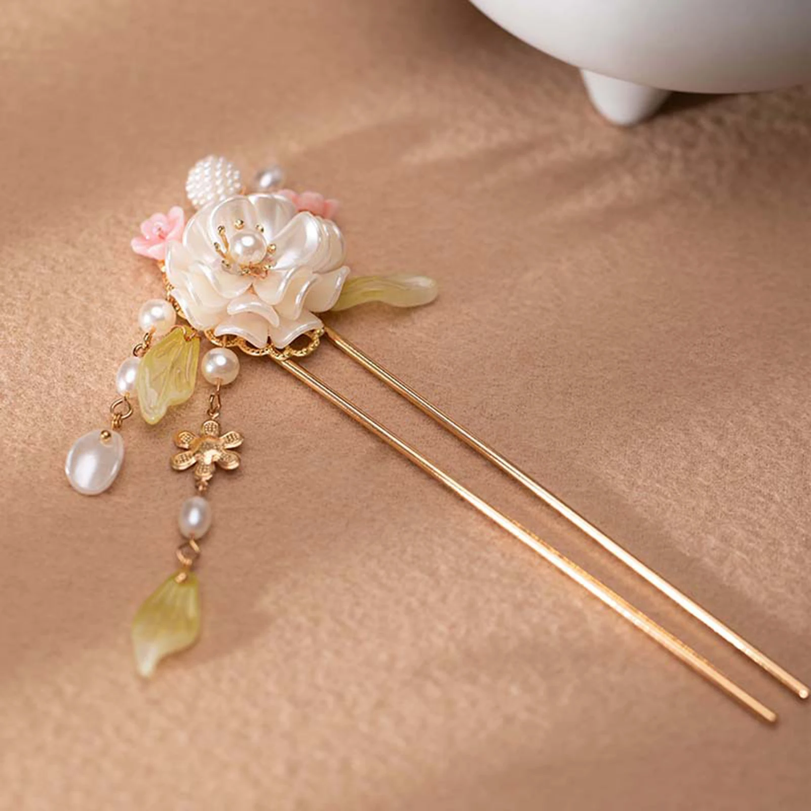 Sweet Style Sakura Hair Clips/Hairpin/Hair Comb with Tassel Decor Non-slip Versatile Beauty Bridal Headwear for Dress Hairstyle