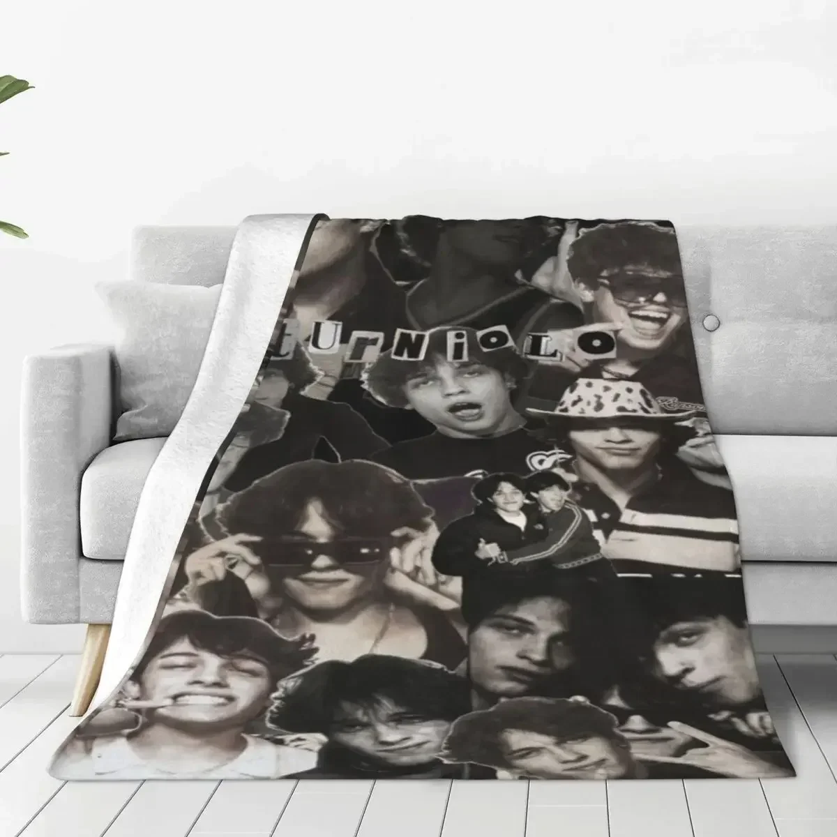 

Sturniolo Lightweight Plaid Throw Blanket for Sofa Outdoor and Bed Perfect Fleece Print for Home Garden