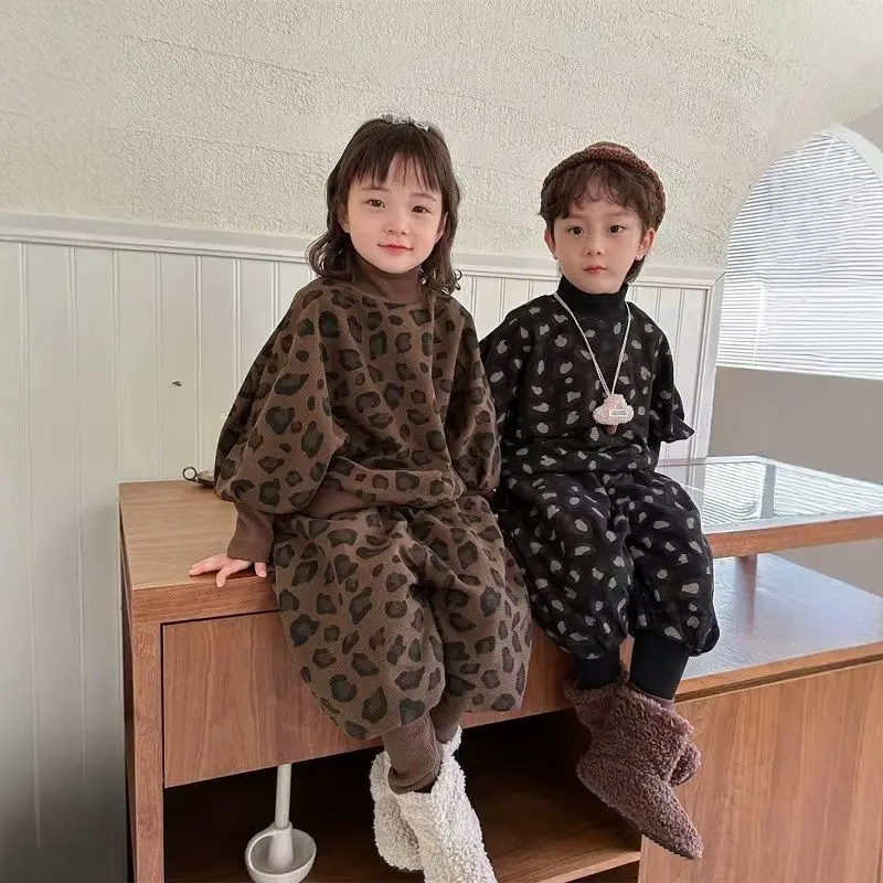 子供綿服冬厚手男の子女の子ジャケットプラスベルベットヒョウ柄プルオーバートップス-パンツ2点セット暖かい子供用スノーコート