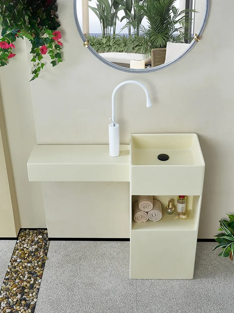 Lavatório de pedra artificial Cline integrado de chão creme vento