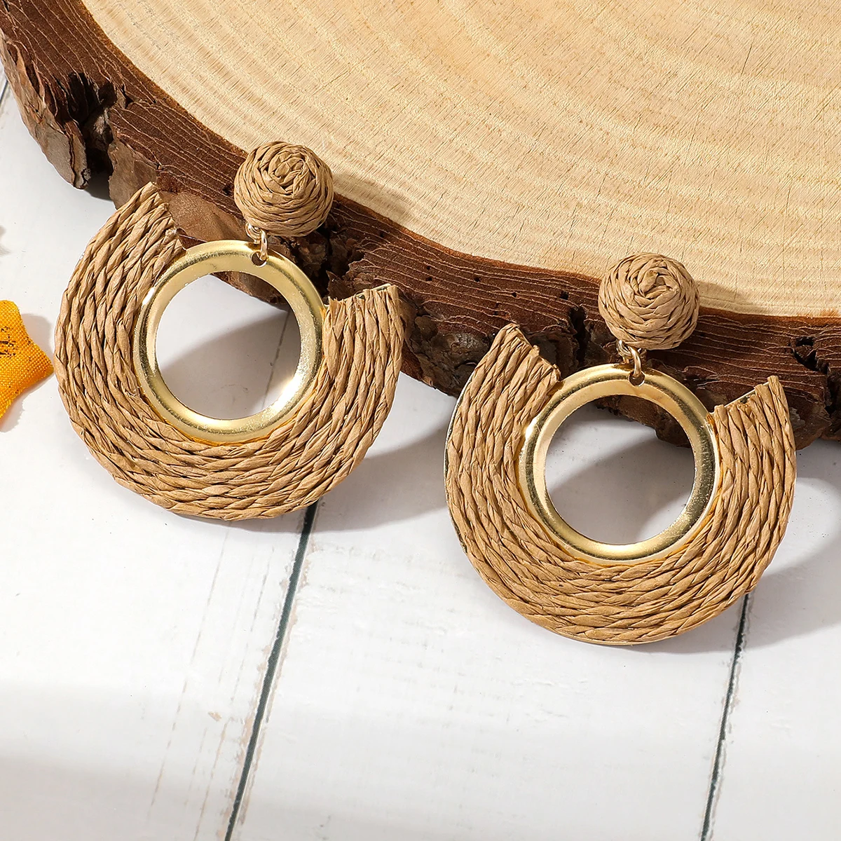 Pendientes de Lujo Tejidos en Rafia con Forma de Abanico Estilo Bohemio, Ideales para Uso Diario y Ocasiones Especiales