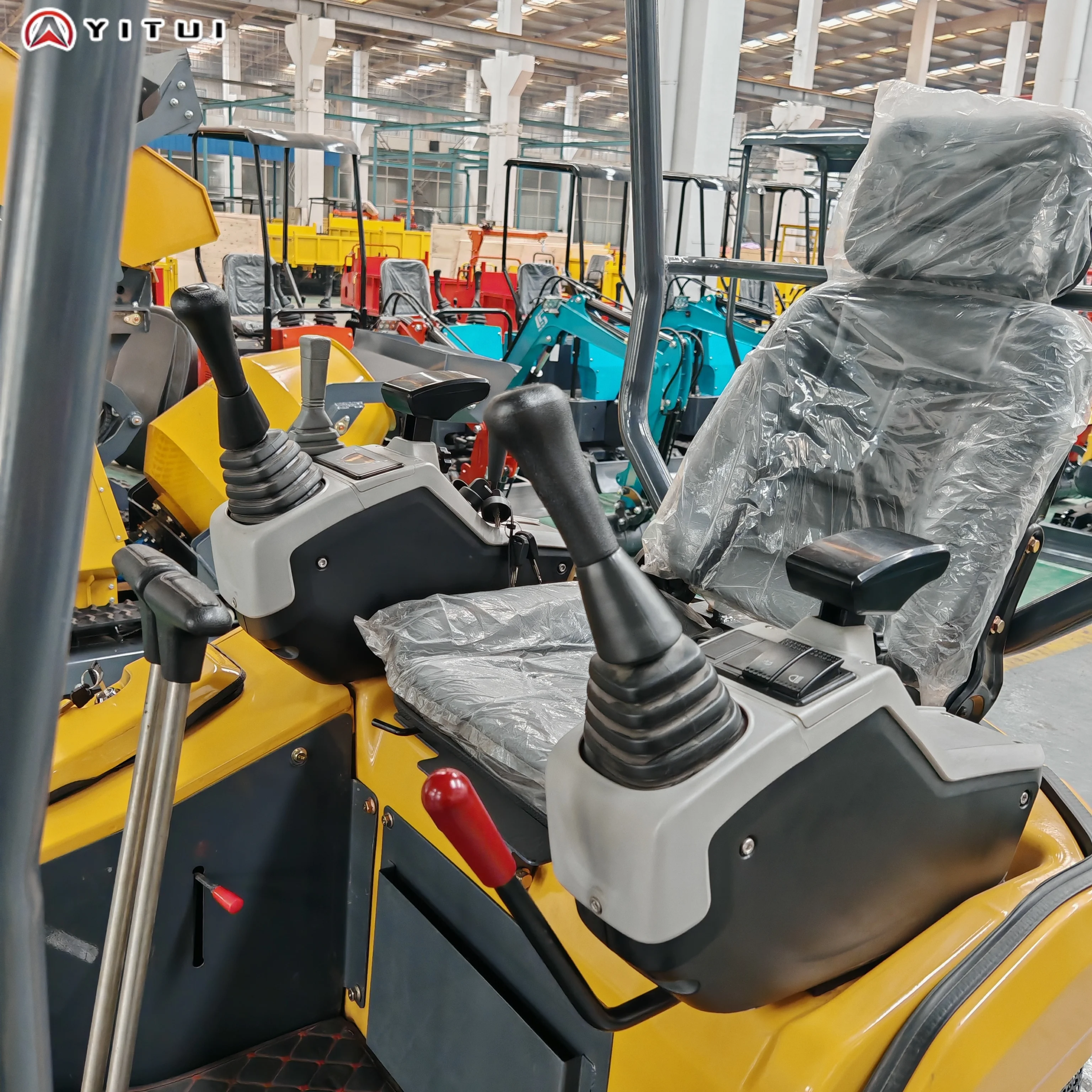 Il mini escavatore caldo da 2 tonnellate può essere dotato di una cabina chiusa e supporta la consegna rapida personalizzata di mini escavatore