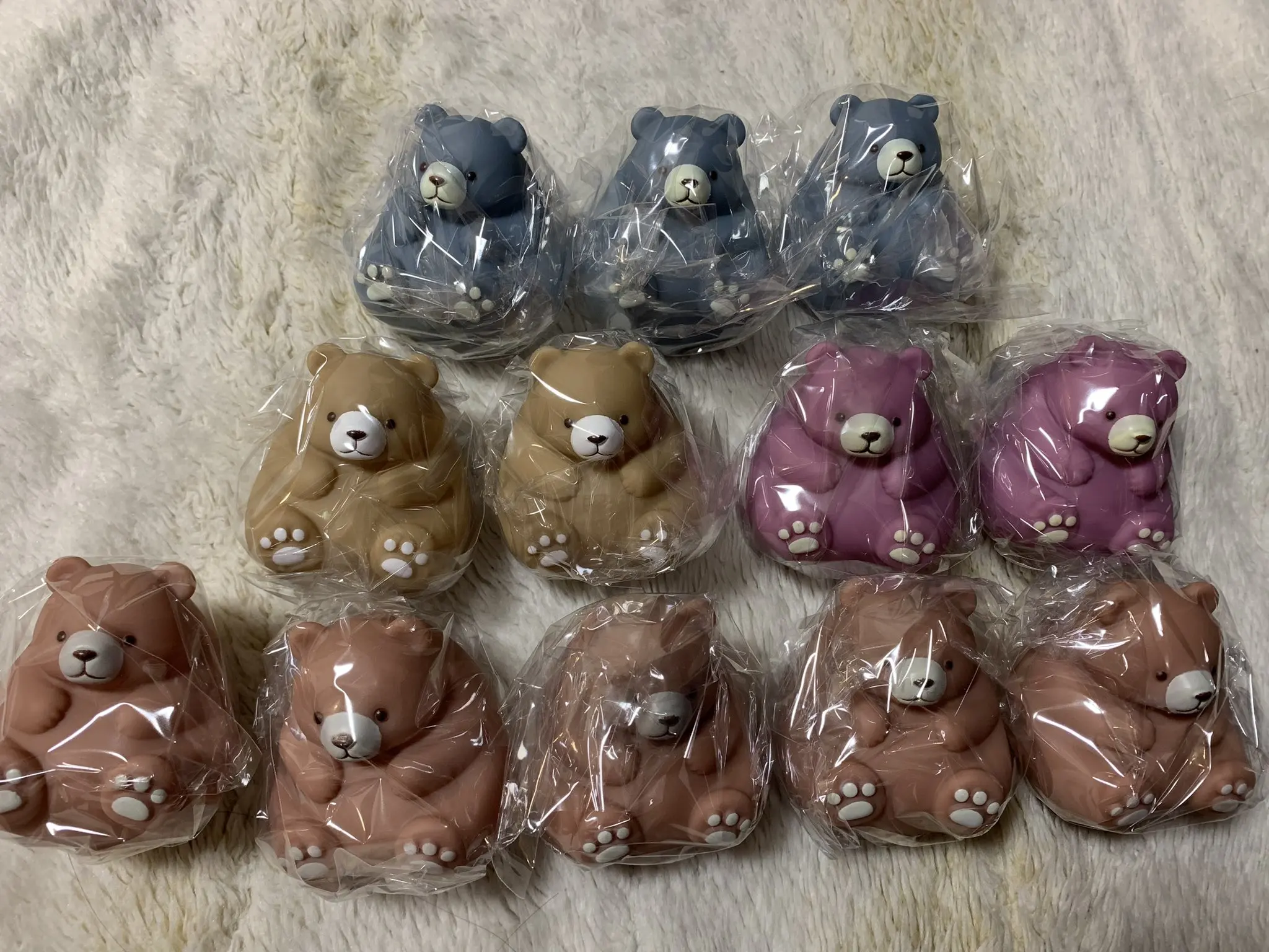 YELL capsule toys Relax BEAR Light cute kawaii round fatty blue gray brown ivory white rose bear figures