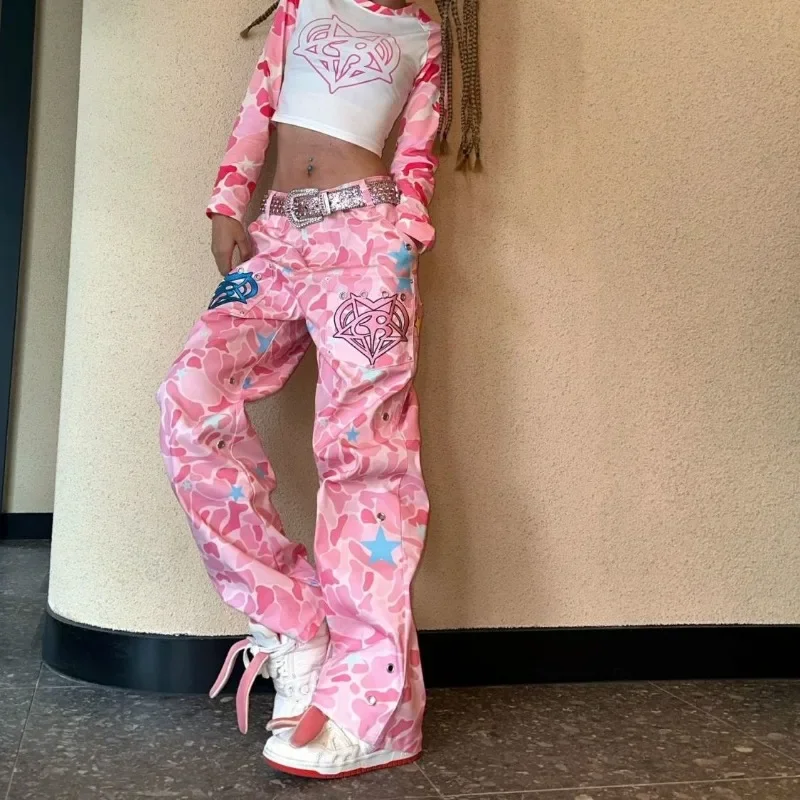 

Pink camouflage cartoon pattern straight Y2K jeans womens street hip hop design niche hot girl street wide leg baggy pants 2000s