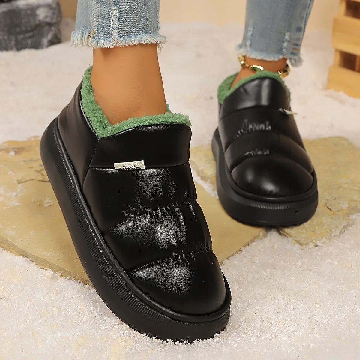 Resistant Winter Snow Boots Women Outdoor Traction Sole With Fur Lining Platform Cozy Slip On Slipper Shoes