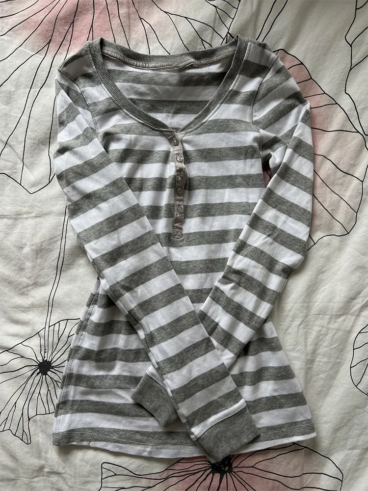 2000s American Retro style contrasting striped Elegant chic Round neck button Autumn new style Slim fit Long sleeve T-shirt tops